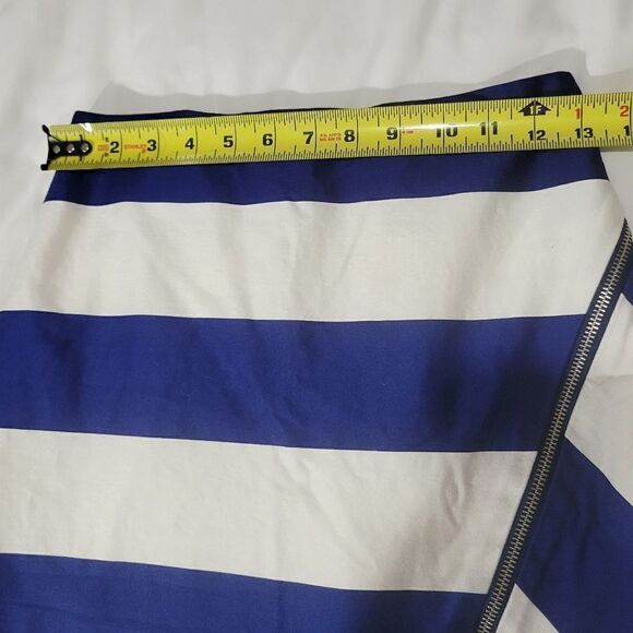 Express Asymmetrical Striped Pencil Skirt With Zipper - Picture 8 of 11